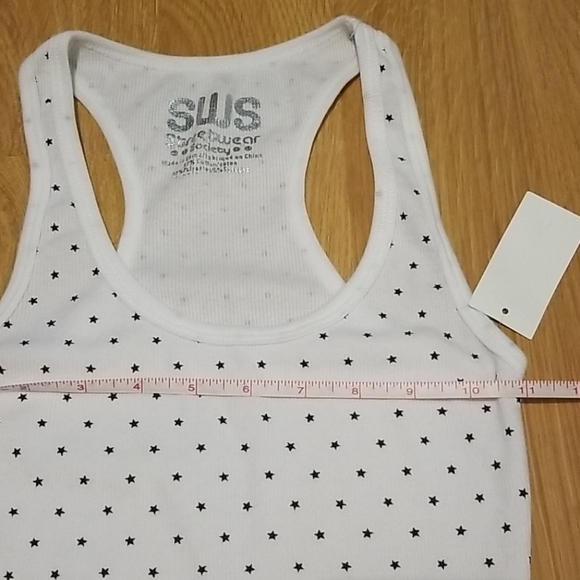 Medium white basic tank with black stars NWT - Picture 3 of 5